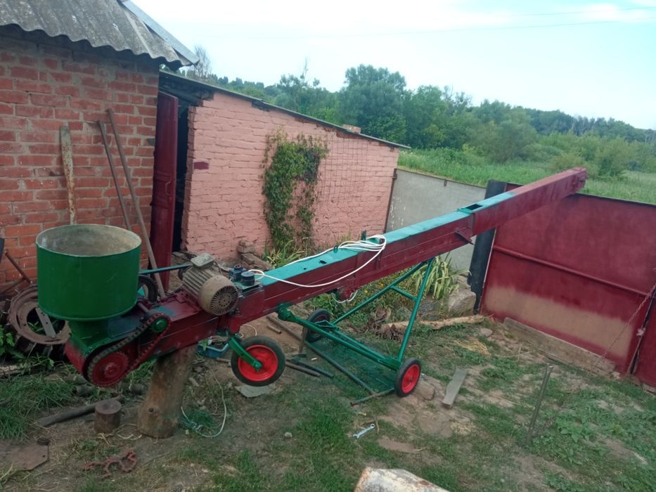 Навантажувач зерна шкребковий