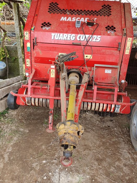 Enfardadeira de rolo Mascar