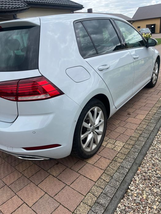Volkswagen Golf VII