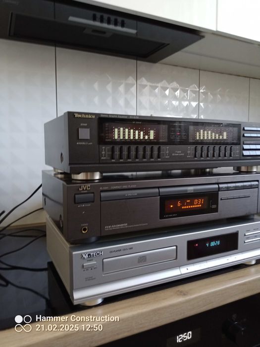 Sprzedam Super CD X4-TECH  S-1000 z oryg. pilotem.