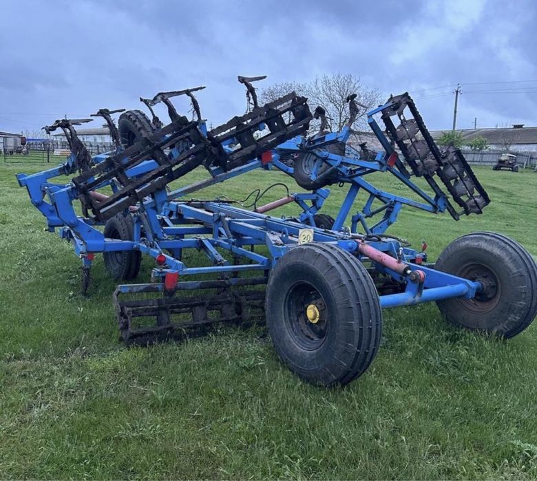 Культиватор КПС-8 Трех рядный КПП-8 , КПГ-8 с катком