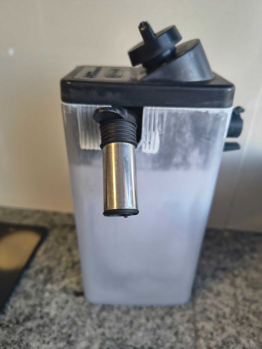 ekspres ciśnieniowy De'Longhi Cappuccino – srebrny 1450 W Uszkodzony