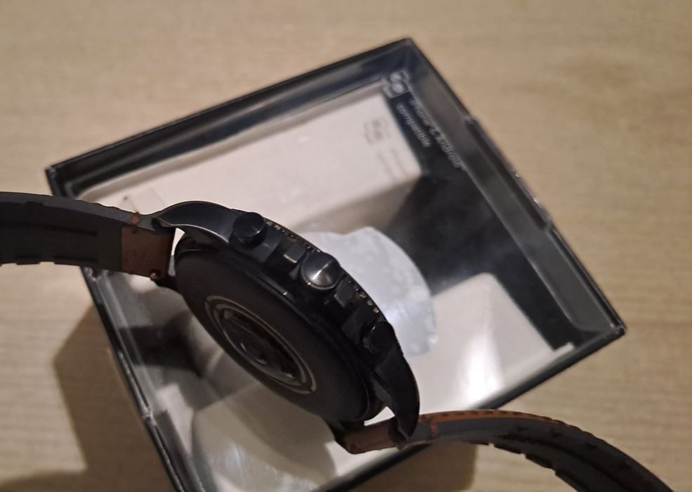 Смарт-часы Fossil GEN 6 BROWN LEATHER(FTW4062)