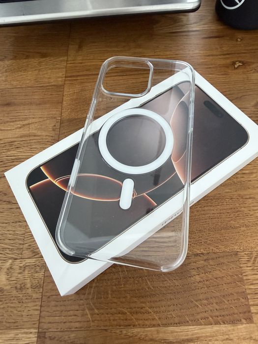 iPhone 16 pro max 256GB DESERT TITANIUM