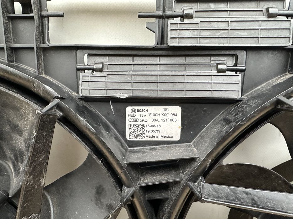 Дифузор вентиляторів радіатора в зборі Audi Q5 80A вентилятор 2.0 Tfsi