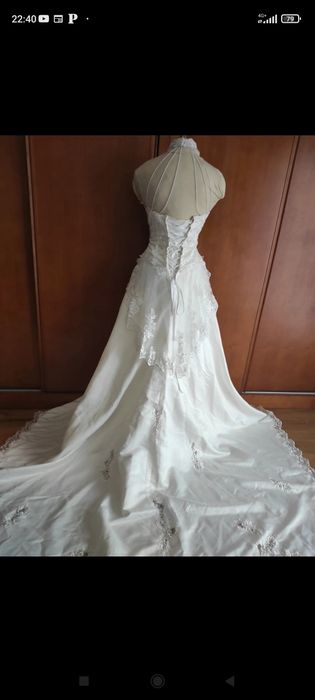 Vestido de noiva alta costura muito elegante