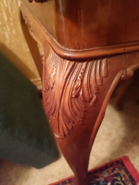 Стіл і 6 стільців