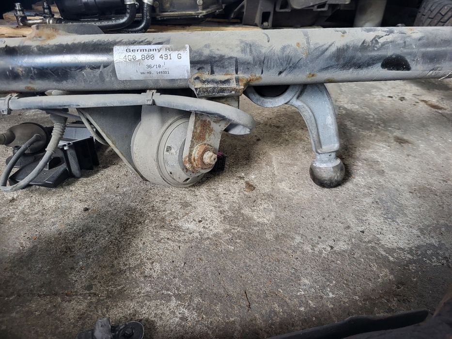 Hak holowniczy elektryczny Audi A7 2011