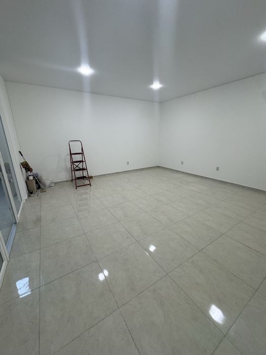 Оренда прим., ЦЕНТР, 2 пов.,н/б, світло є постійно, 24/7