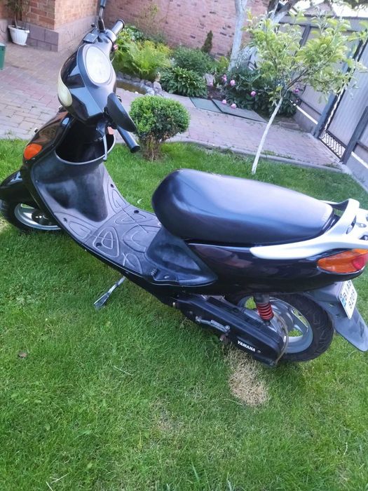 Yamaha grand axis 100