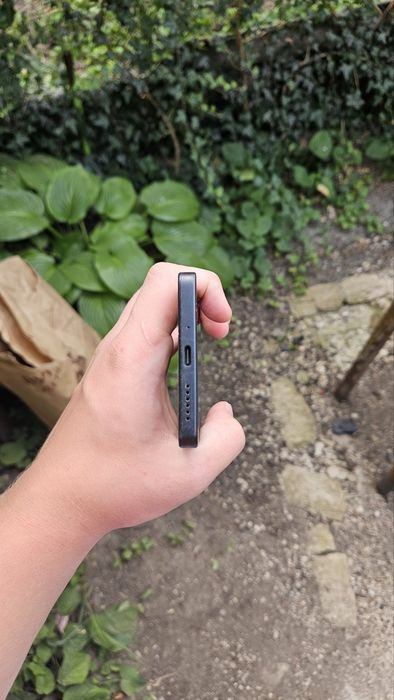 Poco m6 pro (Телефон в хорошем состоянии)