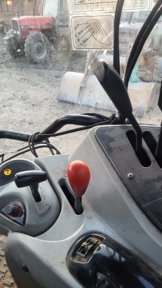 Ciągnik rolniczy Massey ferguson 5435