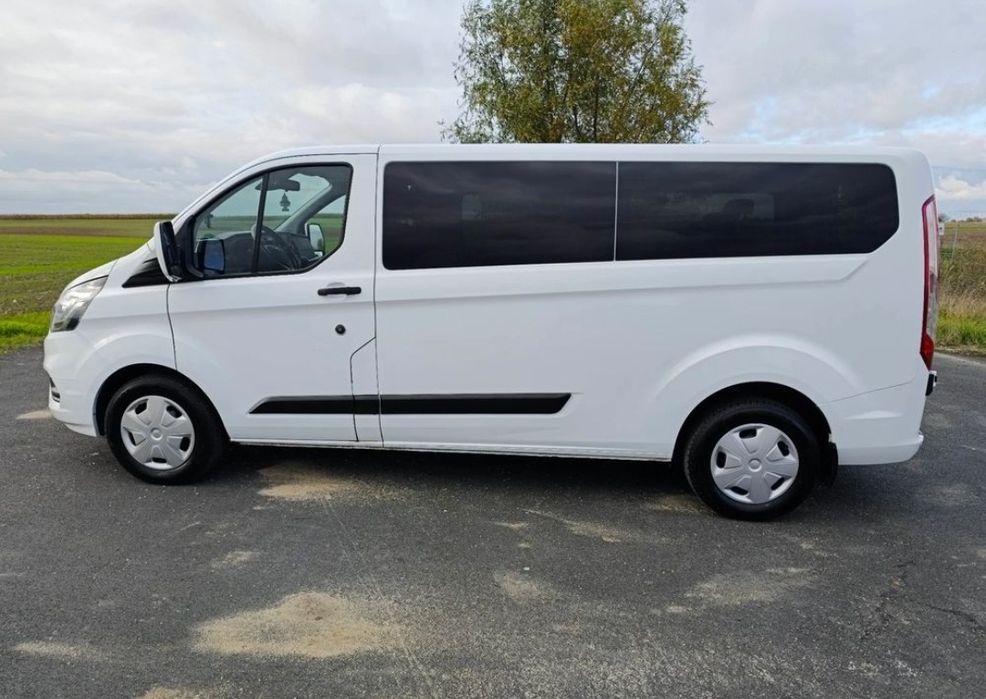Wynajem busów 9 osobowych sprawdź ofertę