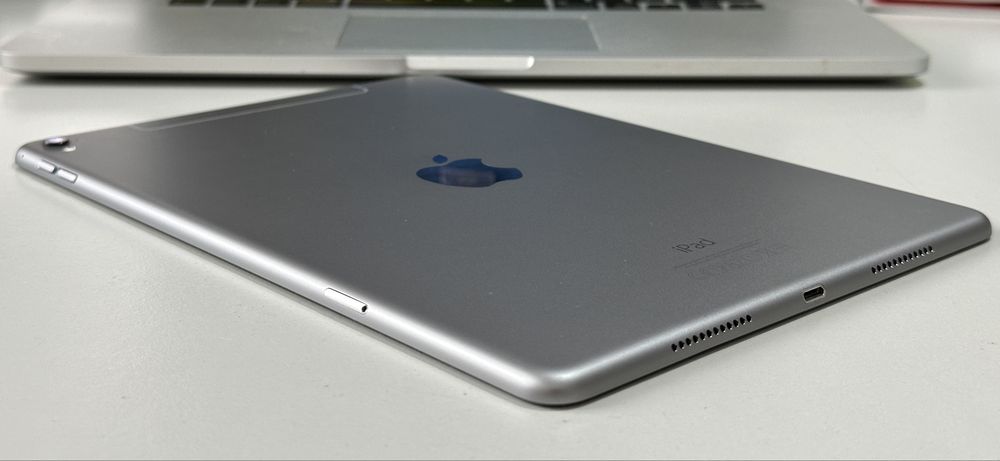 iPad Pro 9.7” 32gb wi-fi + lte A1674