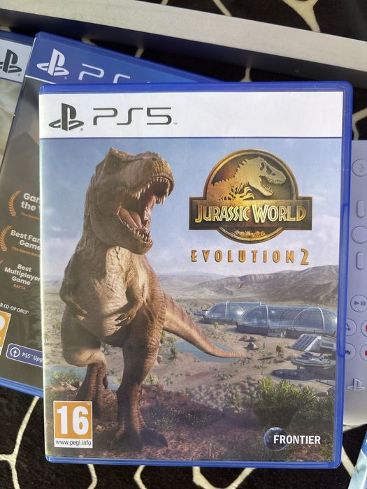 Jurassic World Evolution 2 (PS5)