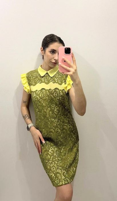 Сукня жіноча з натурального гіпюру