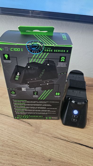 Stealth Dual Carregador + 2 baterias de comandos para Xbox Series S/X