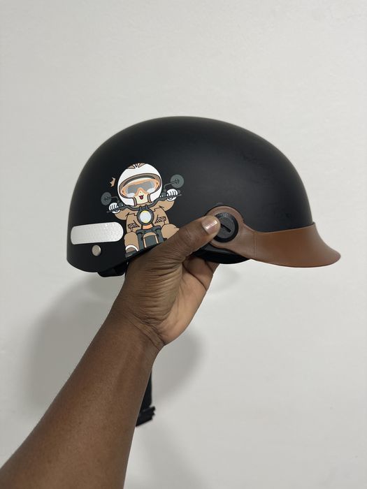 Capacete para trotinete eletrica novo