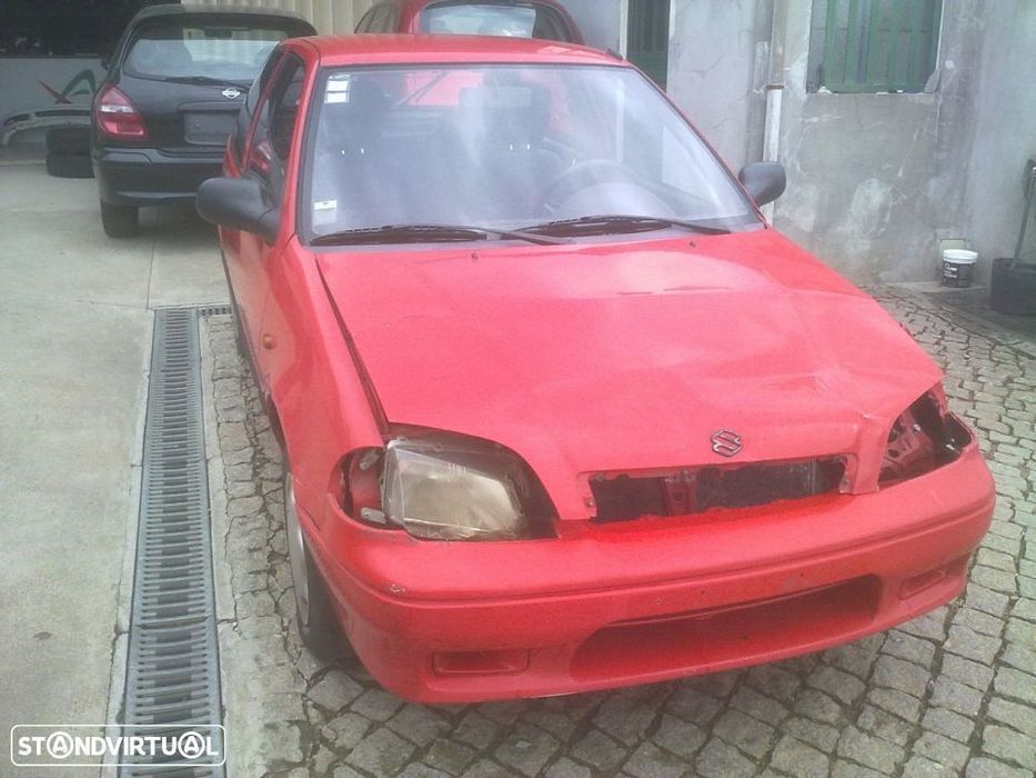 Traseira / Frente /Interior Suzuki Swift 99
