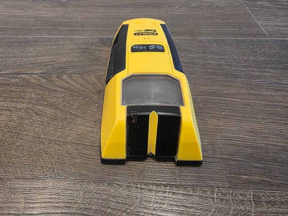 Detector de Estruturas Stanley