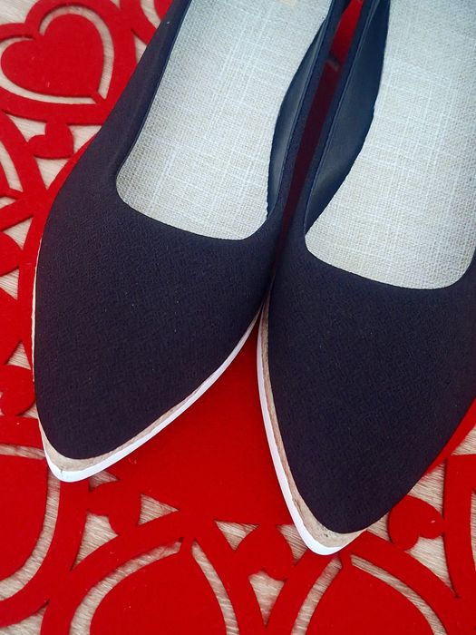 Buty damskie na klinie NOWE rozmiar 44 długość wkładki 28,5cm