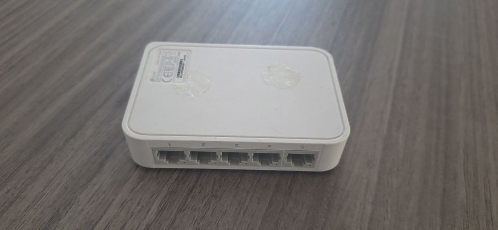 TP-Link Desktop Switch454263784699351040