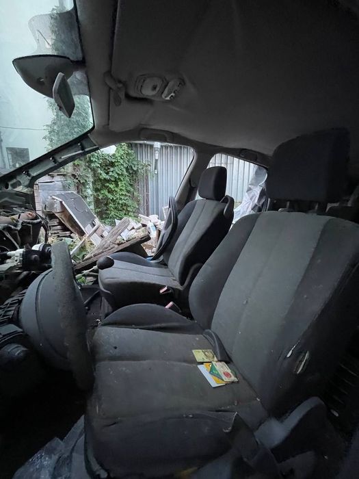 Renault Scenic розібраний