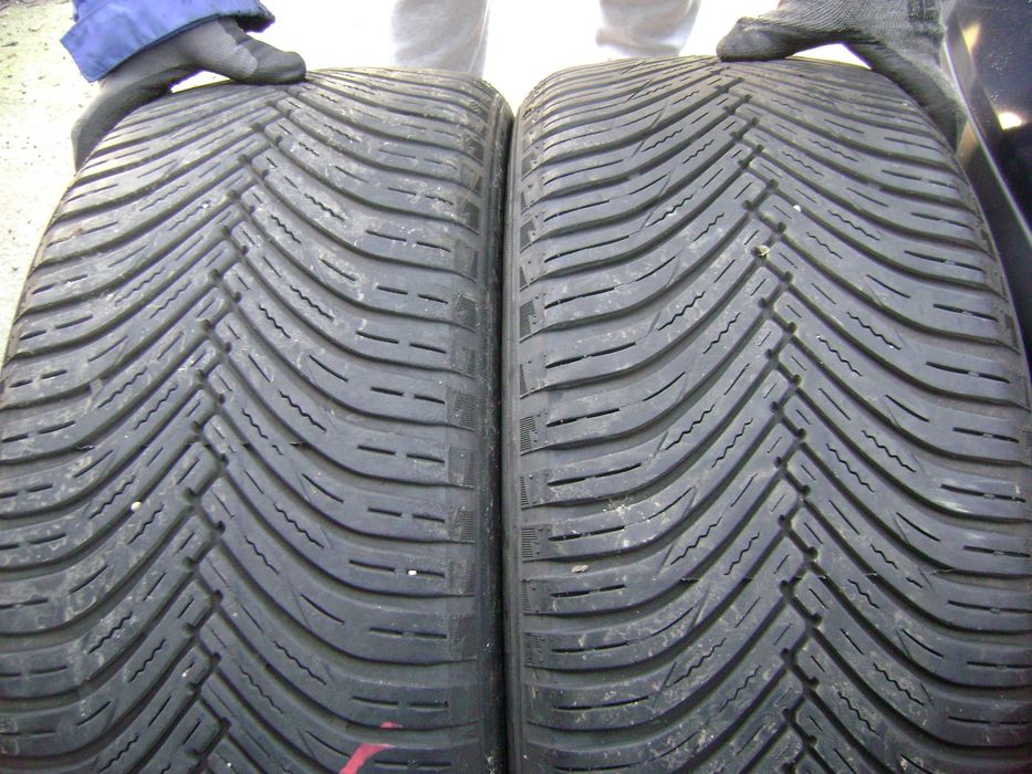 225/45/18 MAXXIS ALLSEASONS 2 szt opon całorocznych Rok 23