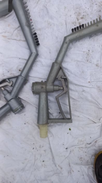 Pistolet do pojenia.