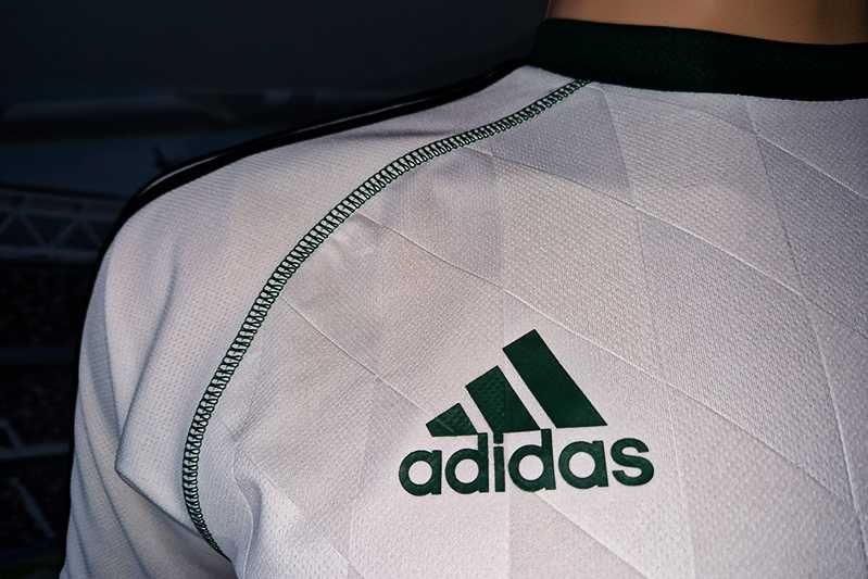 Bayern Monachium Adidas Formotion 2013-14 training shirt size: L-164