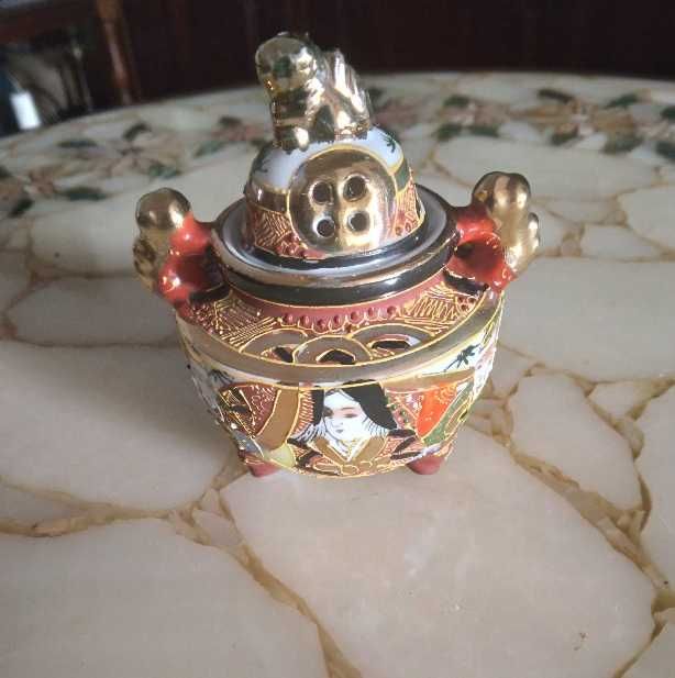 Satsuma-Style Incense Burner