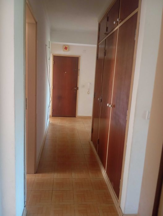 Arrenda-se apartamento T4 no centro da vila de Condeixa-a-Nova