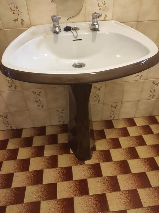 Conjunto WC (sanita, bidé e lavatório)