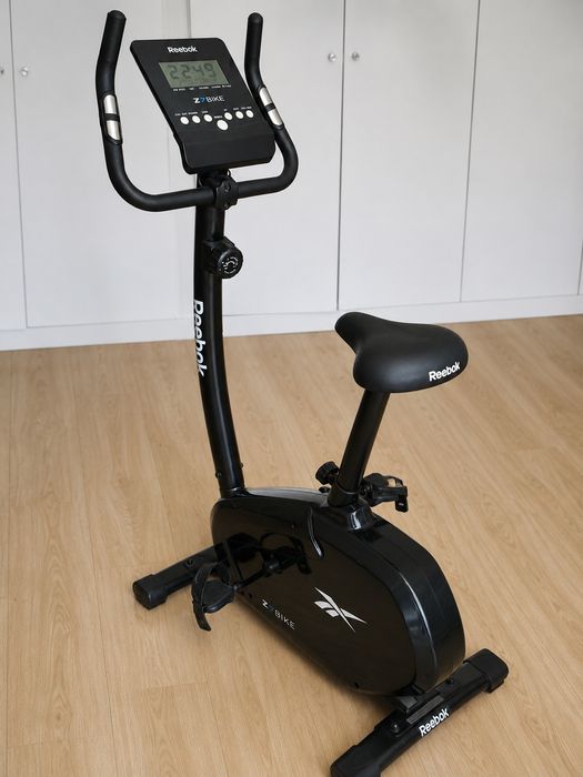 Vende se Bicicleta estática Rebook
