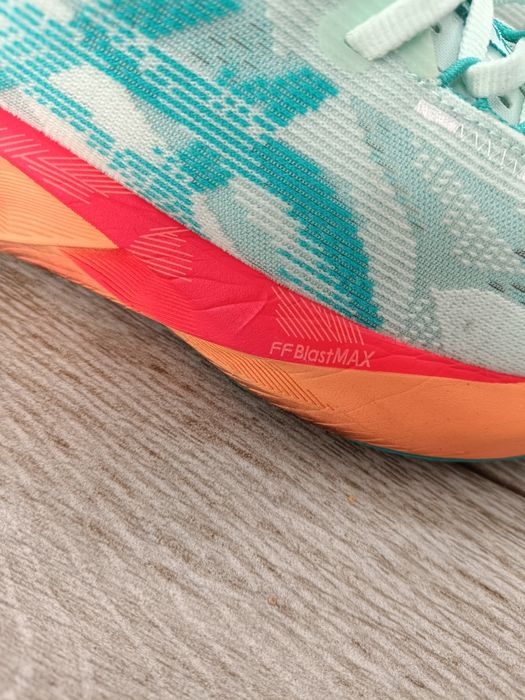 Vendo tênis ASICS novablast 5