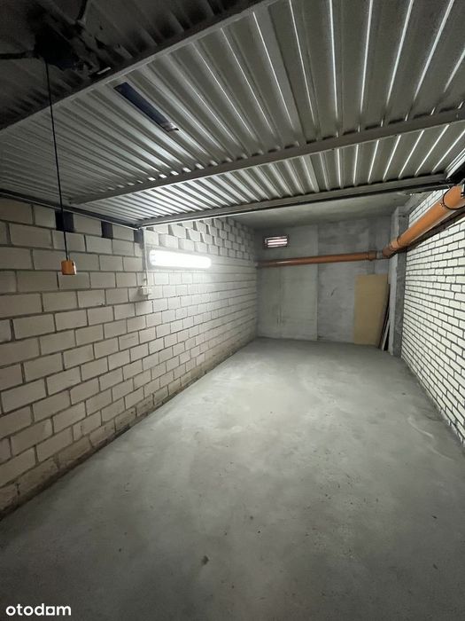 Garaż 17,26 M² | Indywidualnie Zamykany| Radzikowskiego 100| Kw | Prąd - Widok 3