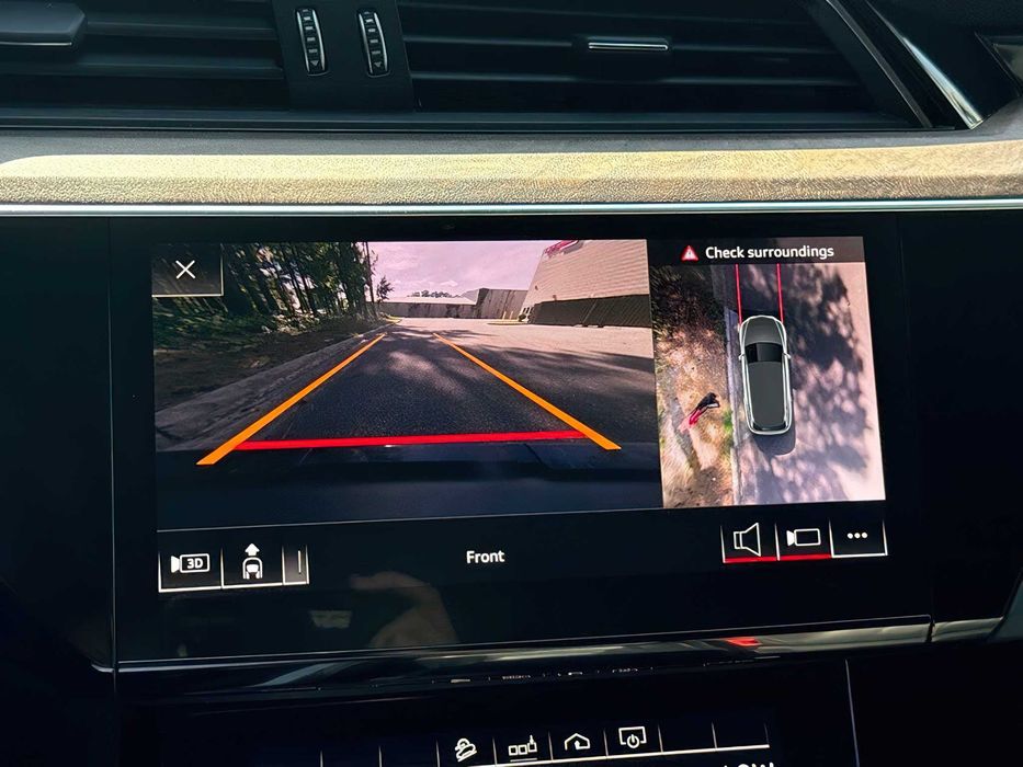 Audi e-tron      2019