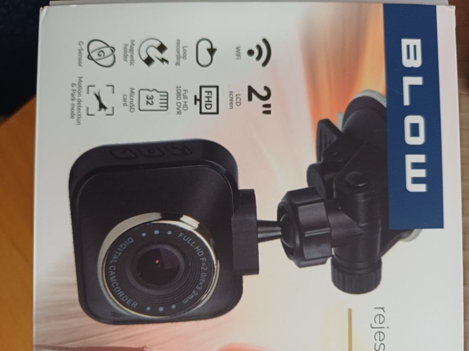 Wideorejestrator samochodowy WiFi  Full HD