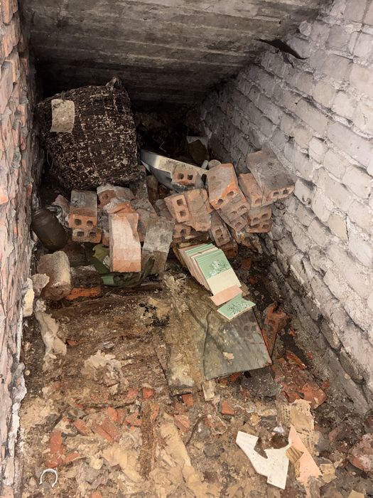 Drobny gruz płytki zielone cegły