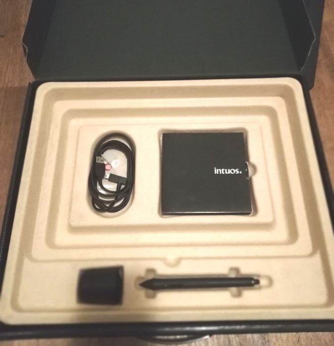 Tablet graficzny Wacom Intuos5 Pen M (PTK-650)