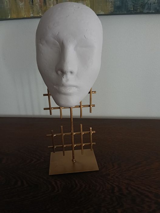 Estátua/ escultura original e única de autor com 36 cm de altura