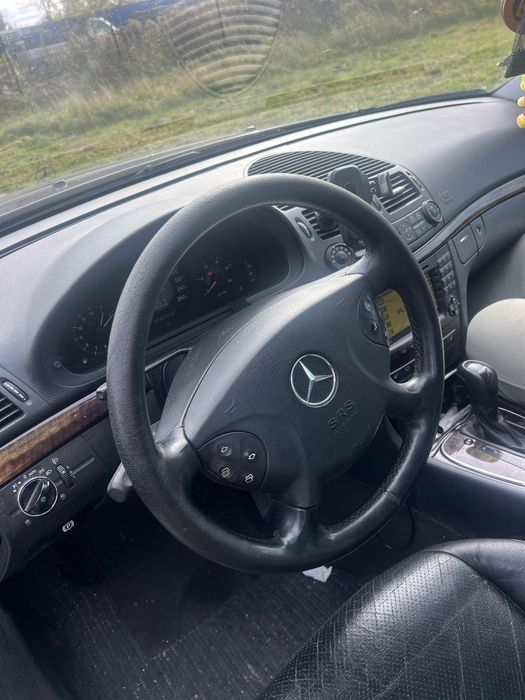 Mercedes w211  E270