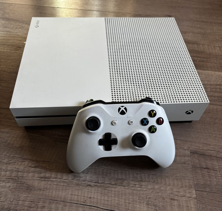 Konsola Xbox One S + Kontroler  + Pudełko i Okablowanie