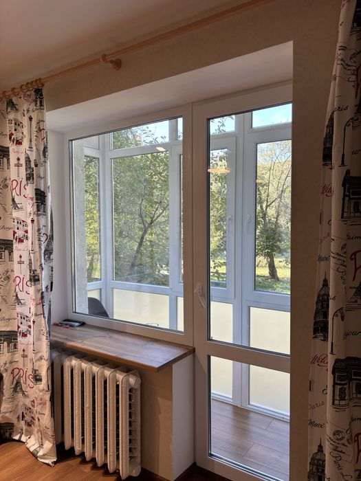 Квартира-студія подобово