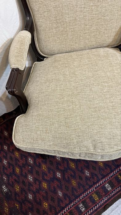 Cadeirao estilo Berger” em estado de novo