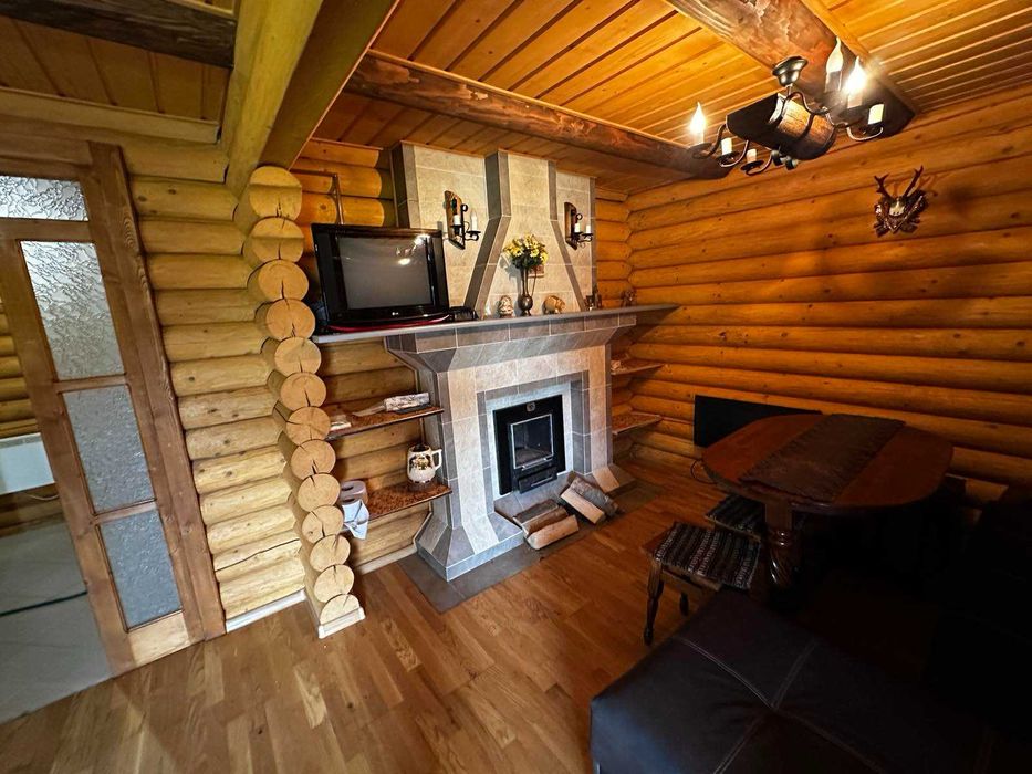 Продається дачний будинок в с. Ганичі