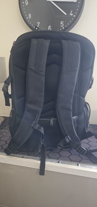 Mochila Gaming Targus Strike 17.3" – Preto/Vermelho