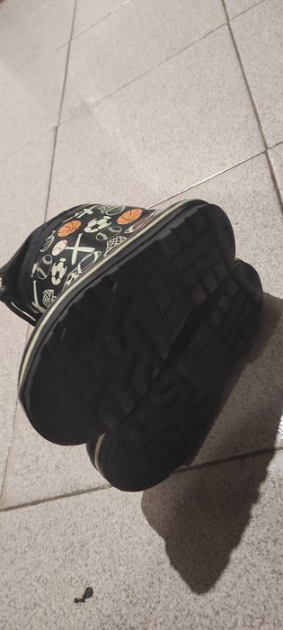 Чоботи дитячі 28 розмір устілка 18,5 см