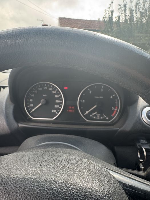 Bmw 118d 3p 2008 — photo 3