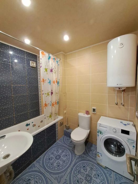 Продам видову, 3-и к/к 99 м2, 2008 р/з в Ковалівці.